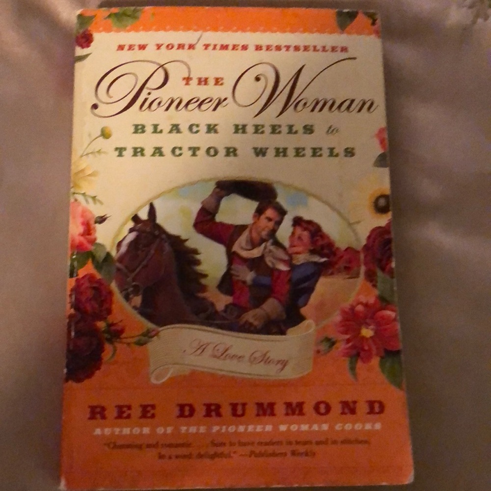 Paperback book The Pioneer Woman